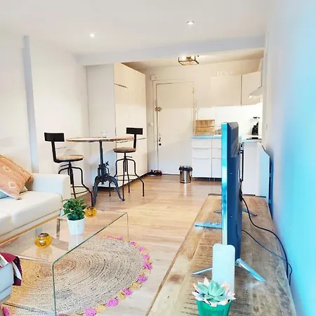 Garden Flat In * Канны