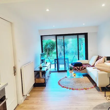 Garden Flat In Appartement